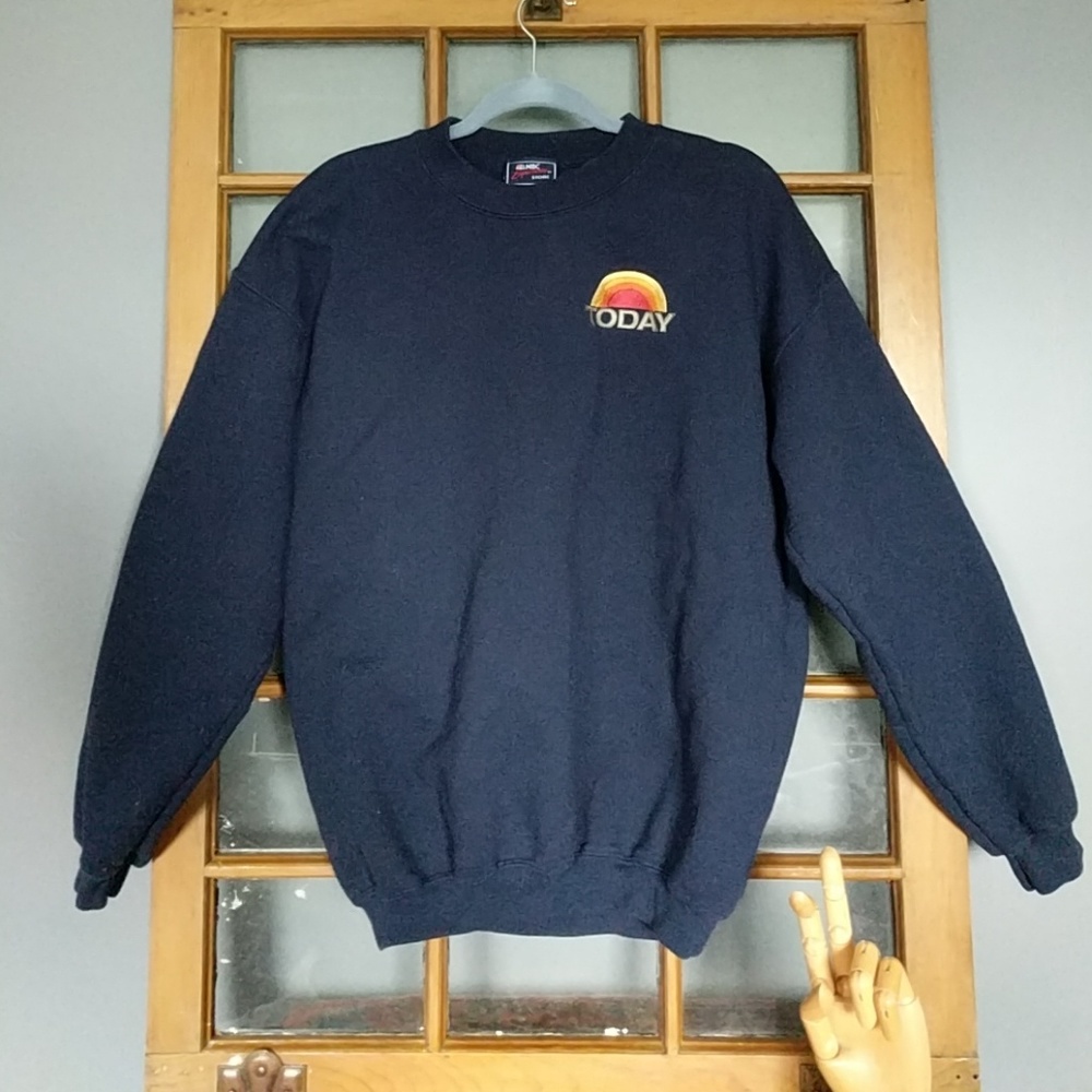 VINTAGE USA Today Sweater